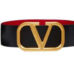 Valentino
Reversible Leather Belt
90cm (36”)
Red/Black
Gold Logo Buckle